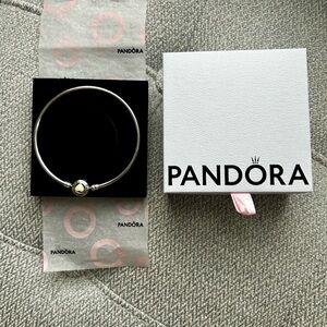 Pandora (authentic) Moments Bangle